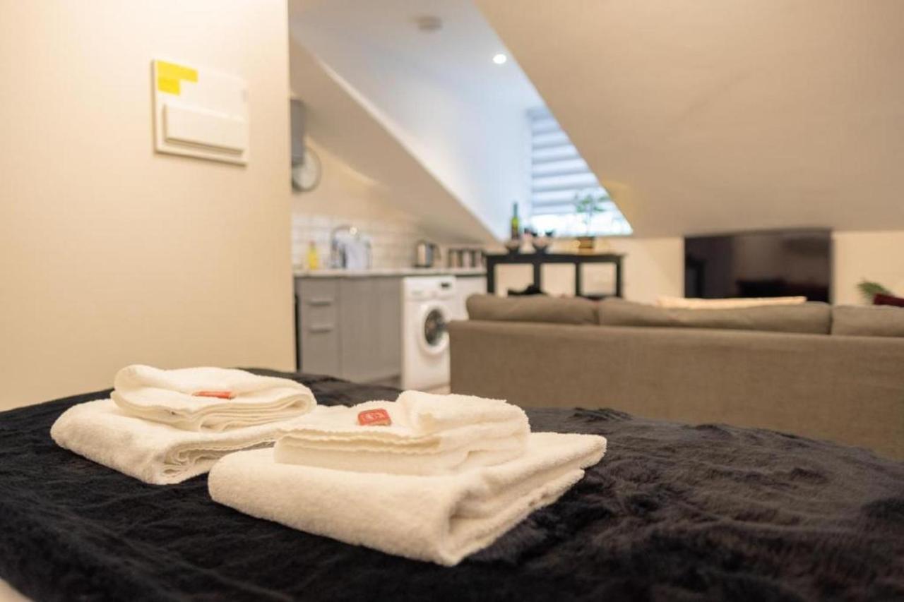 Catharine House Apartment *